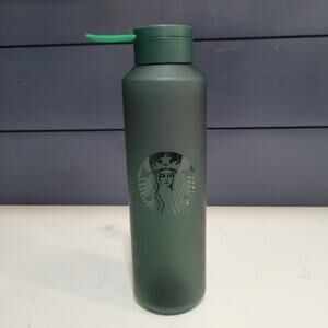 NWOT 2022 Dark Forest Green Starbucks Lightweight Plastic Water Bottle  24 Oz.